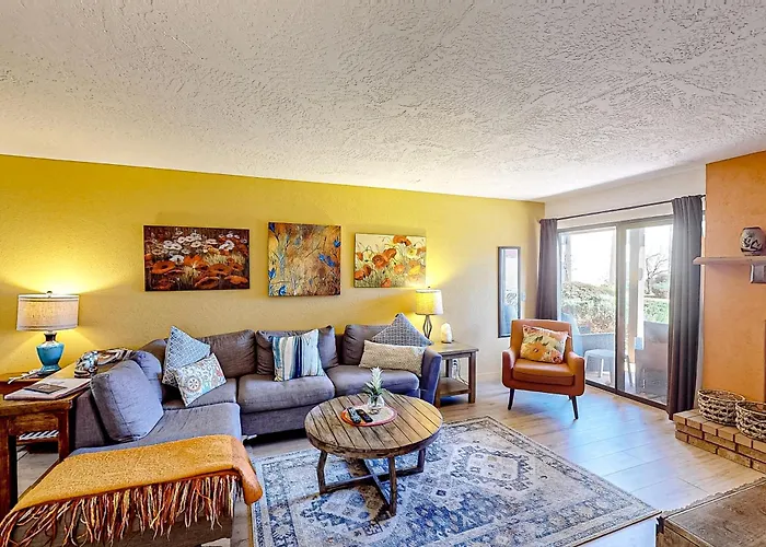 Apartment Retreat