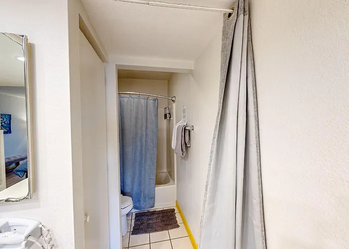 Apartment Retreat